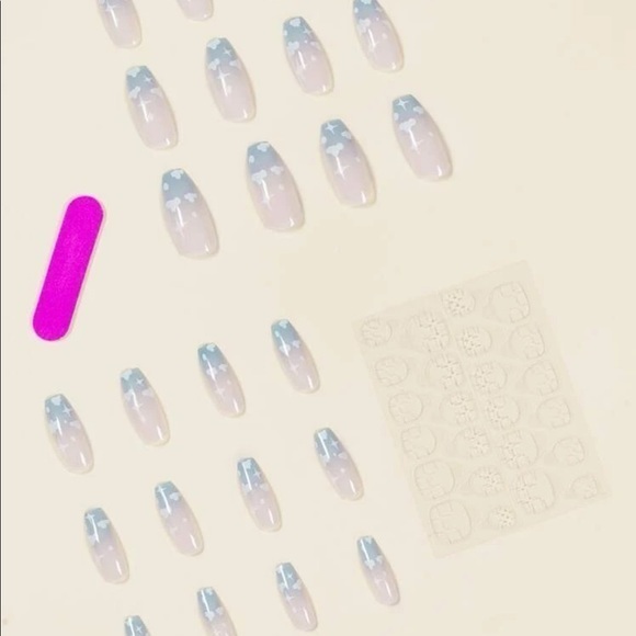 24pc Fake Press On Nails 💅🏼 - Picture 2 of 5